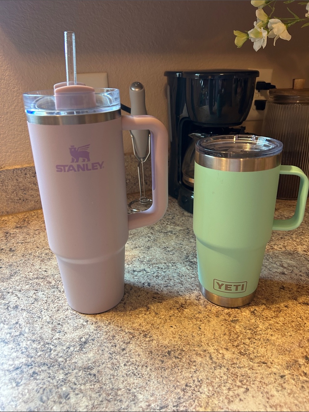 Yeti Insulated Travel Mug with Handle and Lavender Stanley